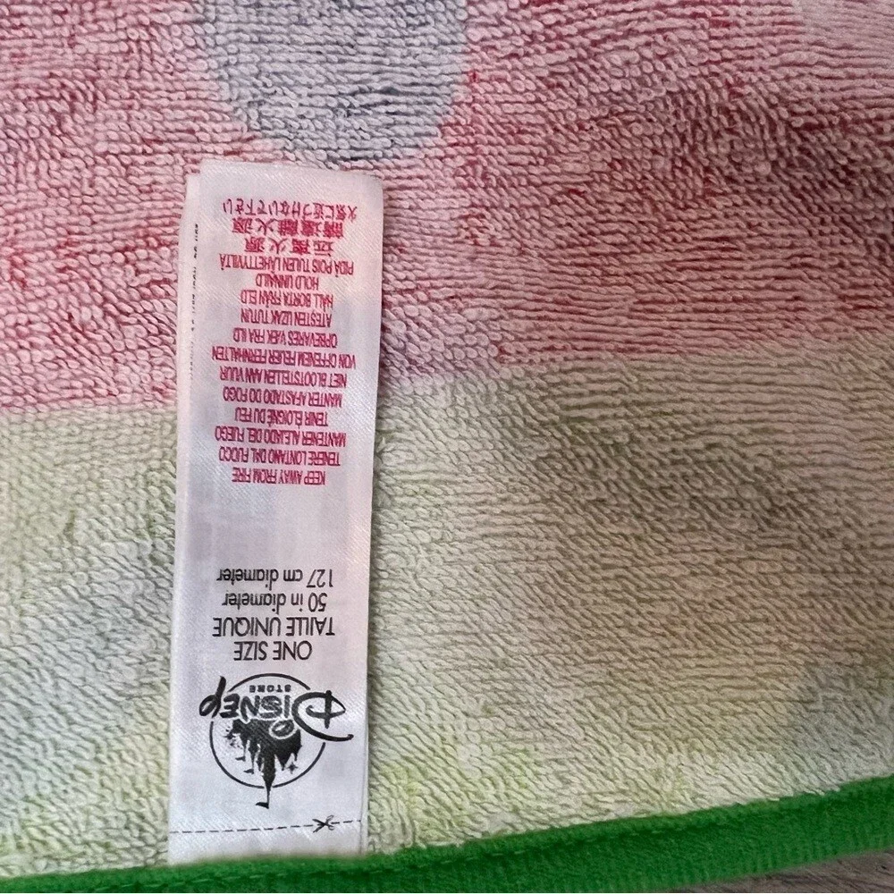 Disney towel watermelon Mickey Mouse and Minnie Mouse peaking peeka boo beach